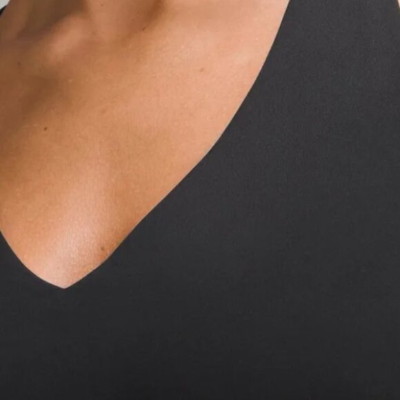 Lululemon Envital Bra, Medium Support, B/C Cup in Black, Size 8 - Picture 8 of 11